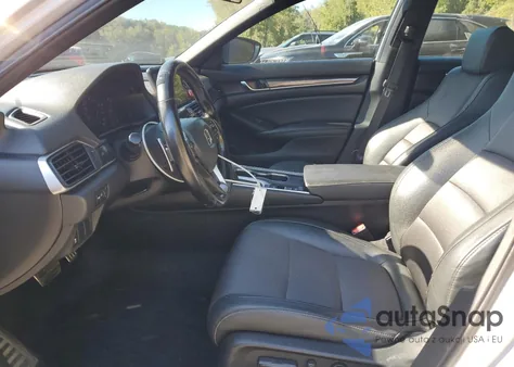 2021 Honda Accord Sport z USA, uszkodzony, nr VIN 1HGCV1F31MA040014